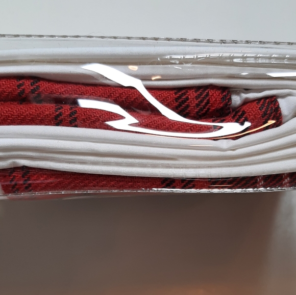 Williams Sonoma Tartan KING pillowcases (1 pair) - Picture 4 of 6